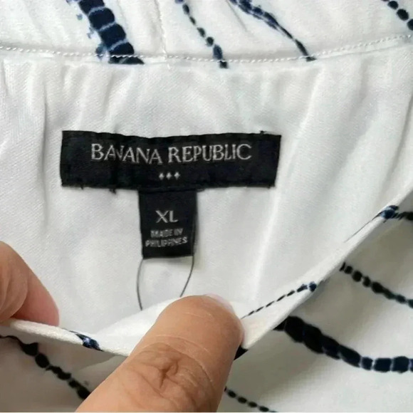 Banana Republic Satin Off White/Navy Midi Skirt sz XL - Picture 6 of 9